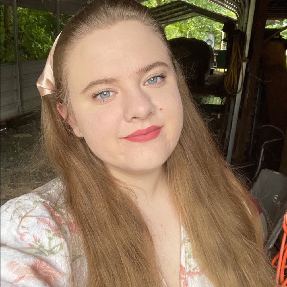 Meet your Posher, Katie